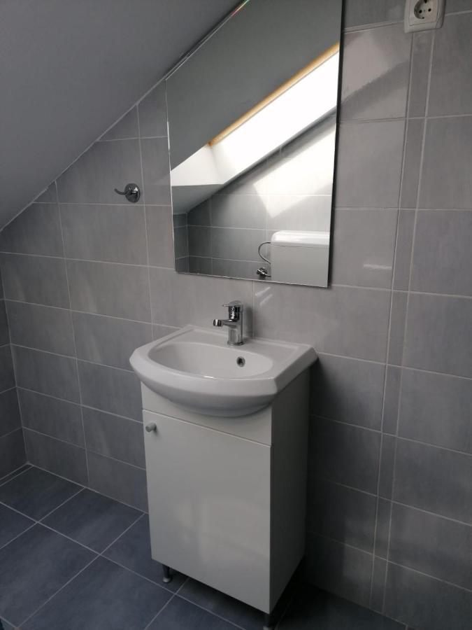 Apartment Niva ニン エクステリア 写真