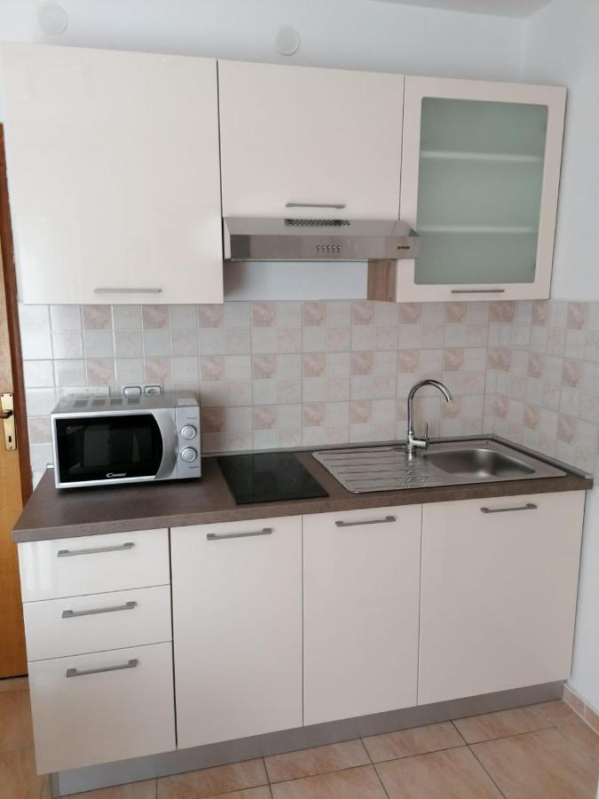 Apartment Niva ニン エクステリア 写真