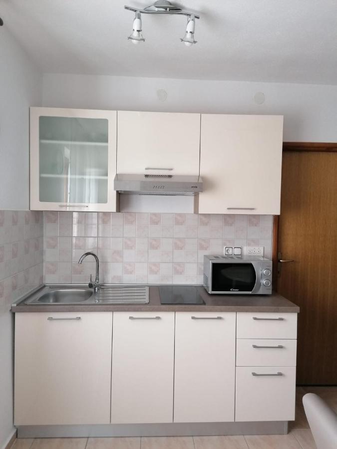 Apartment Niva ニン エクステリア 写真